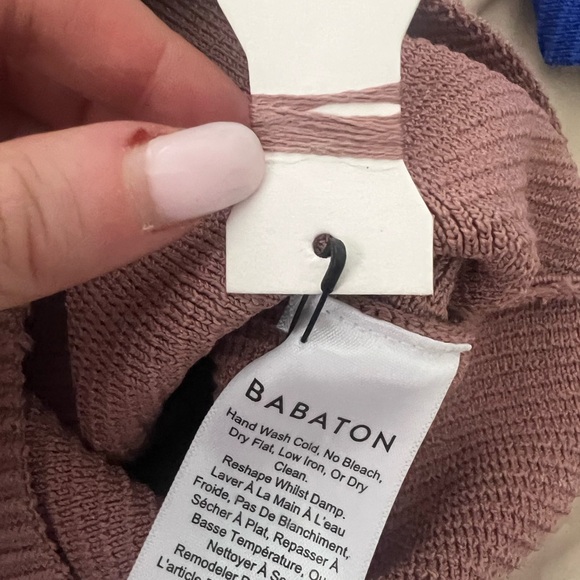 ARITZIA Ribbed Tank Top - Picture 2 of 3